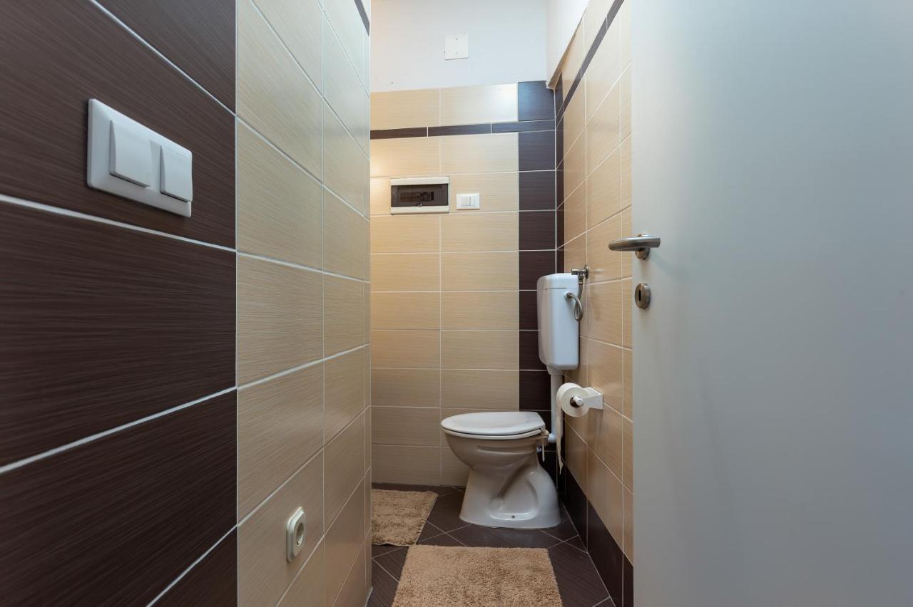 Apartments Smaila 1729 Pula Exterior photo